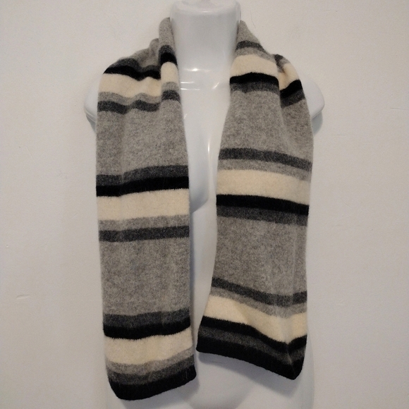 Lauren Ralph Lauren - Striped Lambswool Scarf - Picture 8 of 8